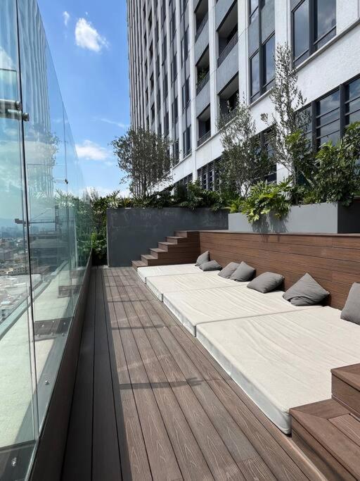 Kingsize In Reforma Jacuzzi & Awesome View Apartment